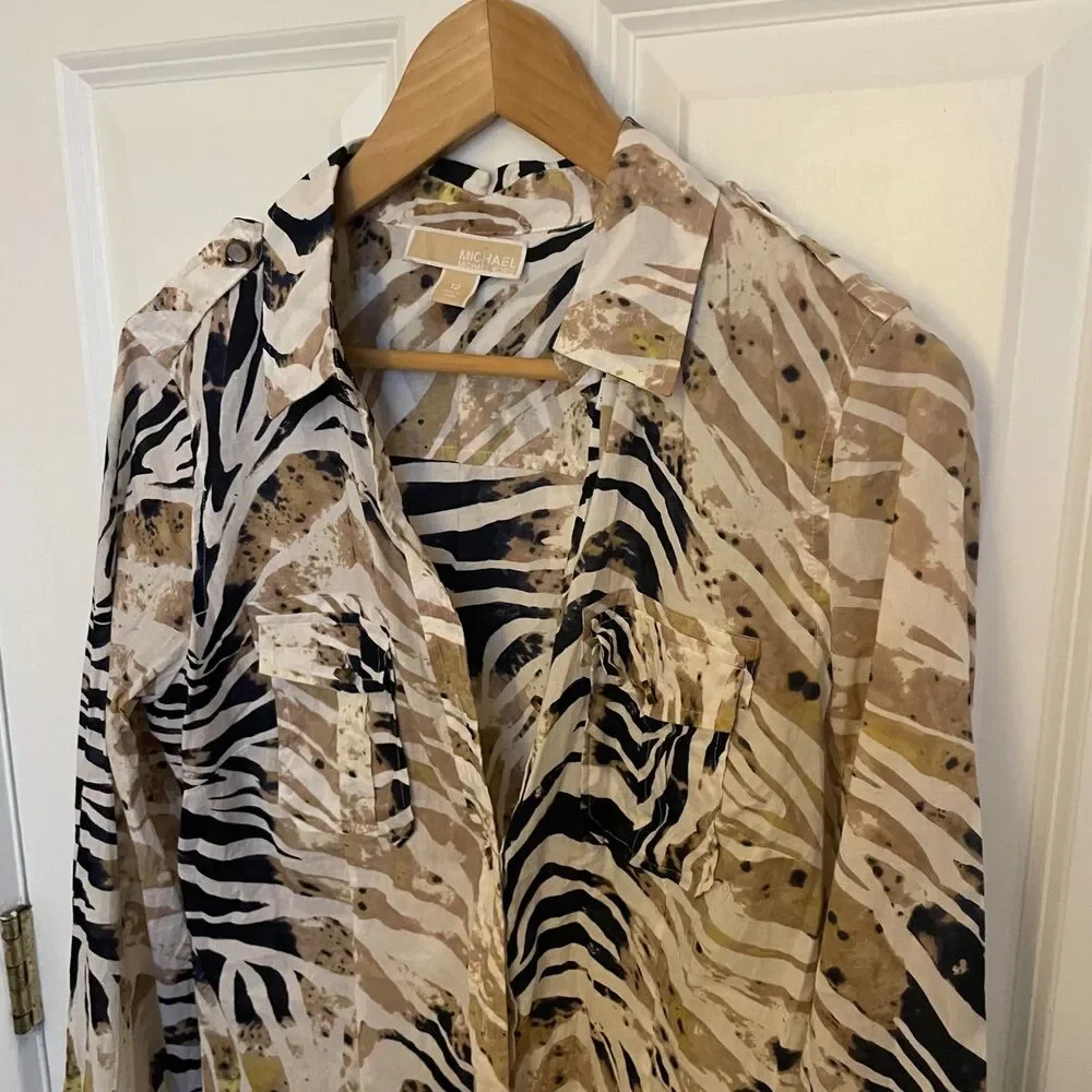 Michael Kors Button Down Top Sz 12 Animal Print Lightweight Career Office Artsy